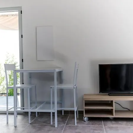 En Pierre U Pinu, 2 Personnes, Muratello, 6 Kms De Vecchio * Porto Vecchio